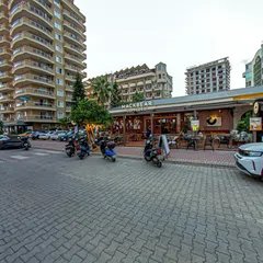 Mackbear Coffee Co. 360-degree virtual tour