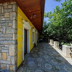 Scene 3